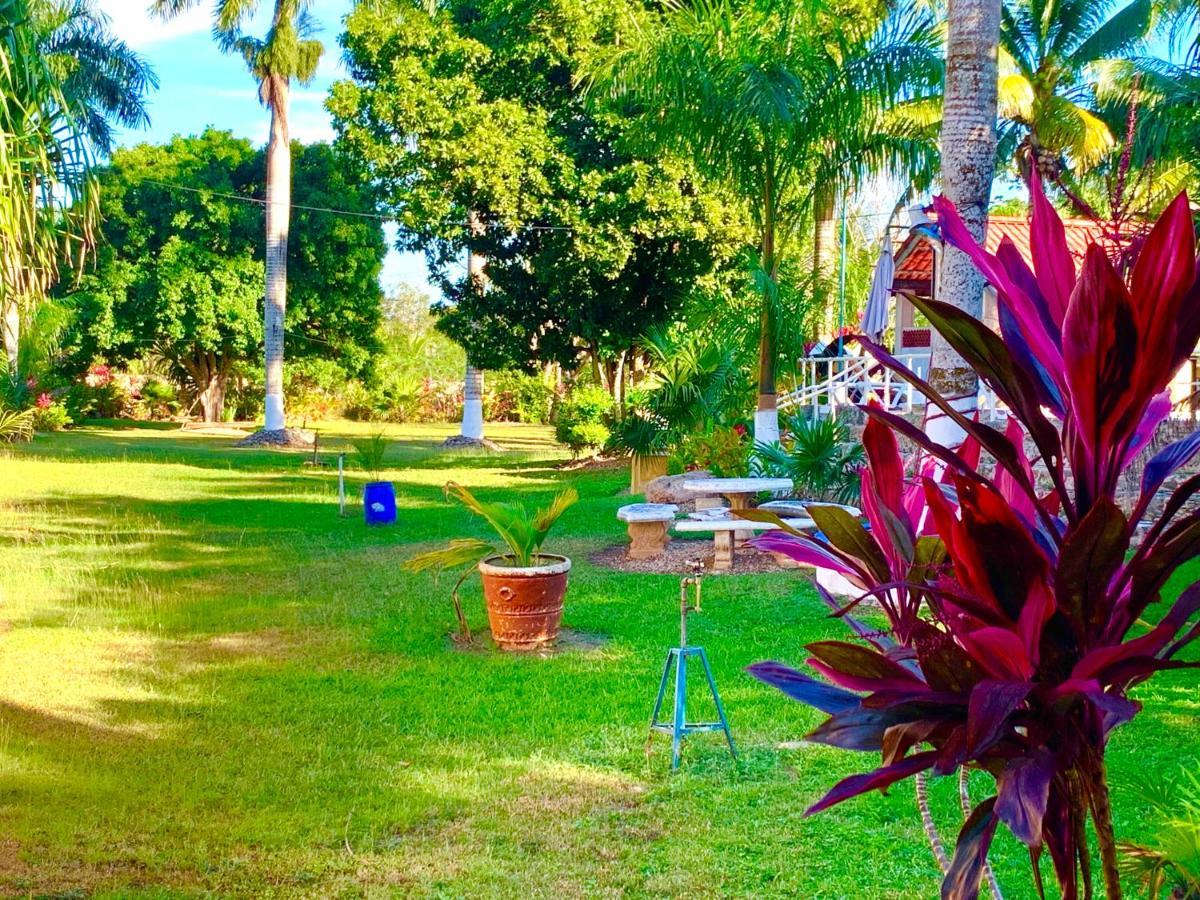 Hotel Green River Izamal Bagian luar foto