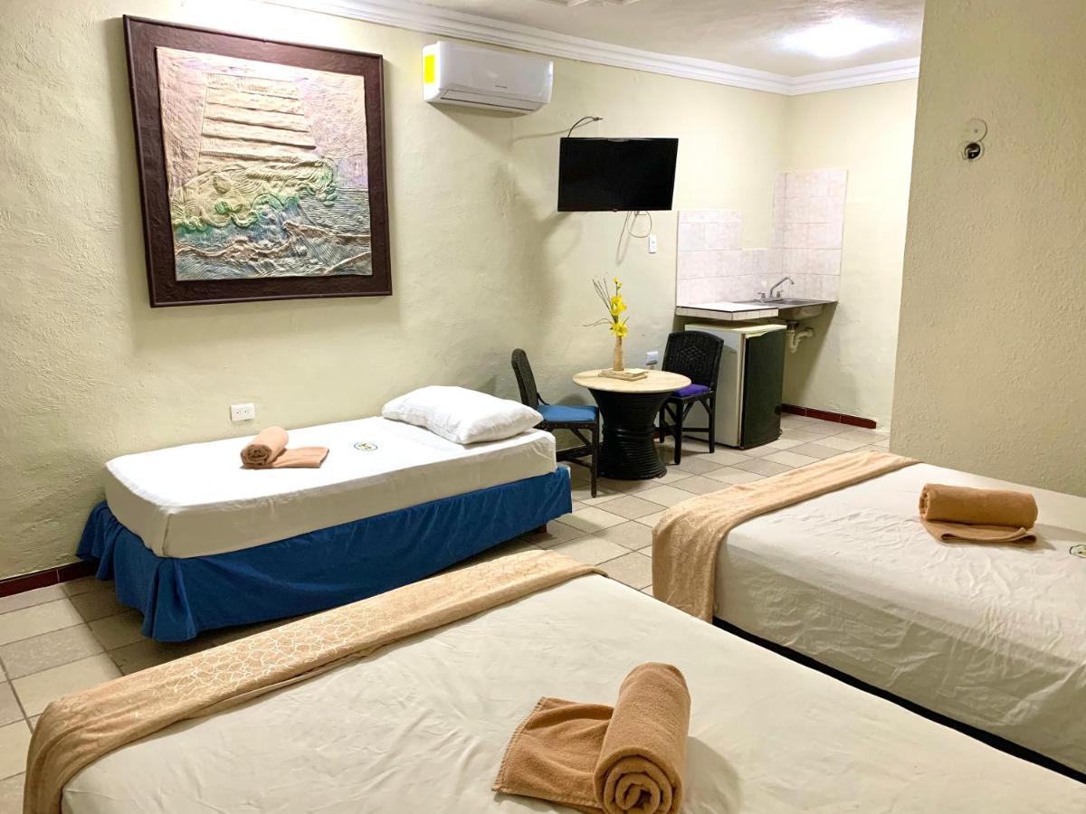 Hotel Green River Izamal Bagian luar foto